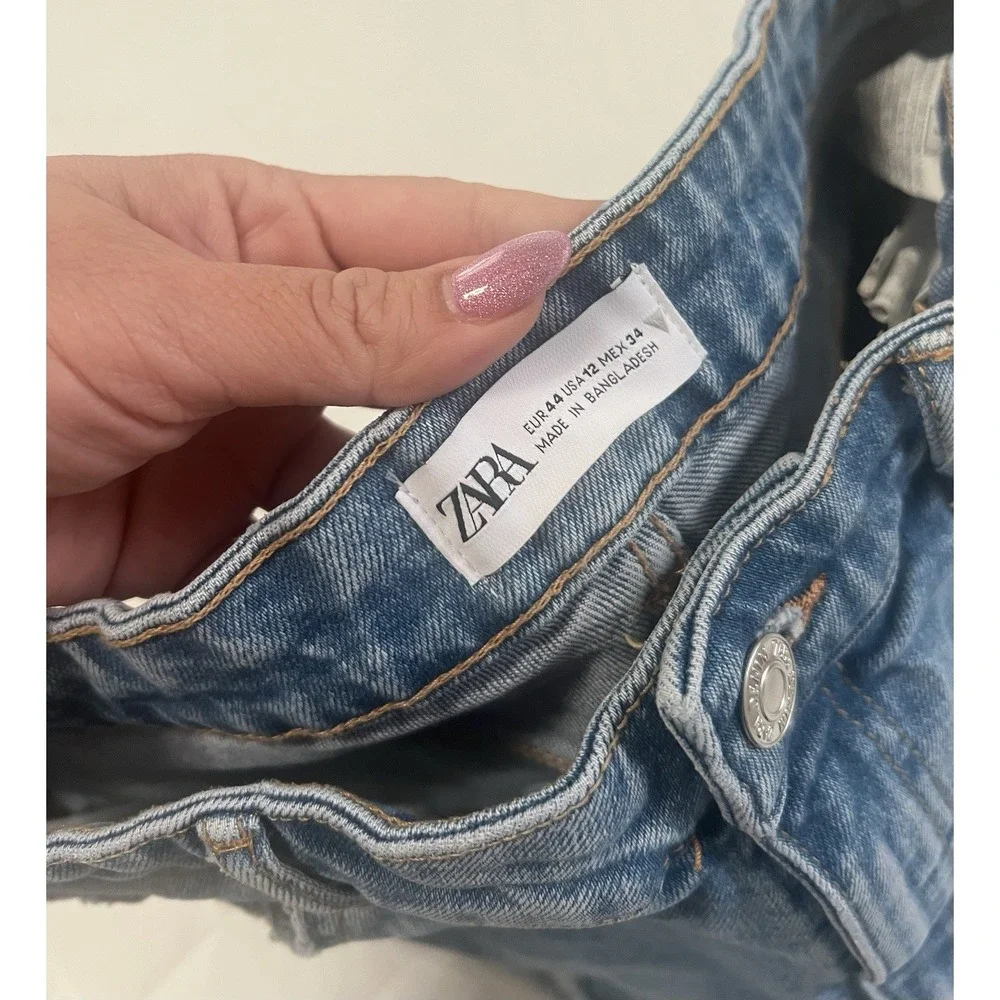 ZARA Women's High Rise Denim Shorts Raw Hem Minimal Distressed Blue Jean Size 12